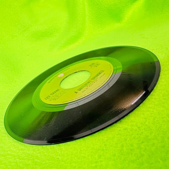 LES CRANE A Different Drummer / Desiderata 7250 45rpm Vinyl Record - Picture 8 of 9